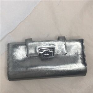 Kate Spade ♠️ metallic Silver/Gold with Kisslock